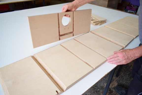 Illuminator-Center 13